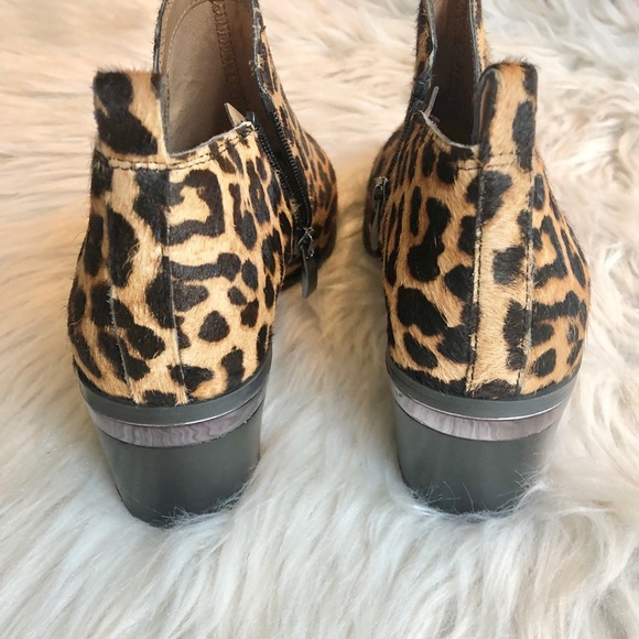Franco Sarto | Leopard Print Arden Calf Hair Ankle Booties Size 7W (wide) - Picture 4 of 8